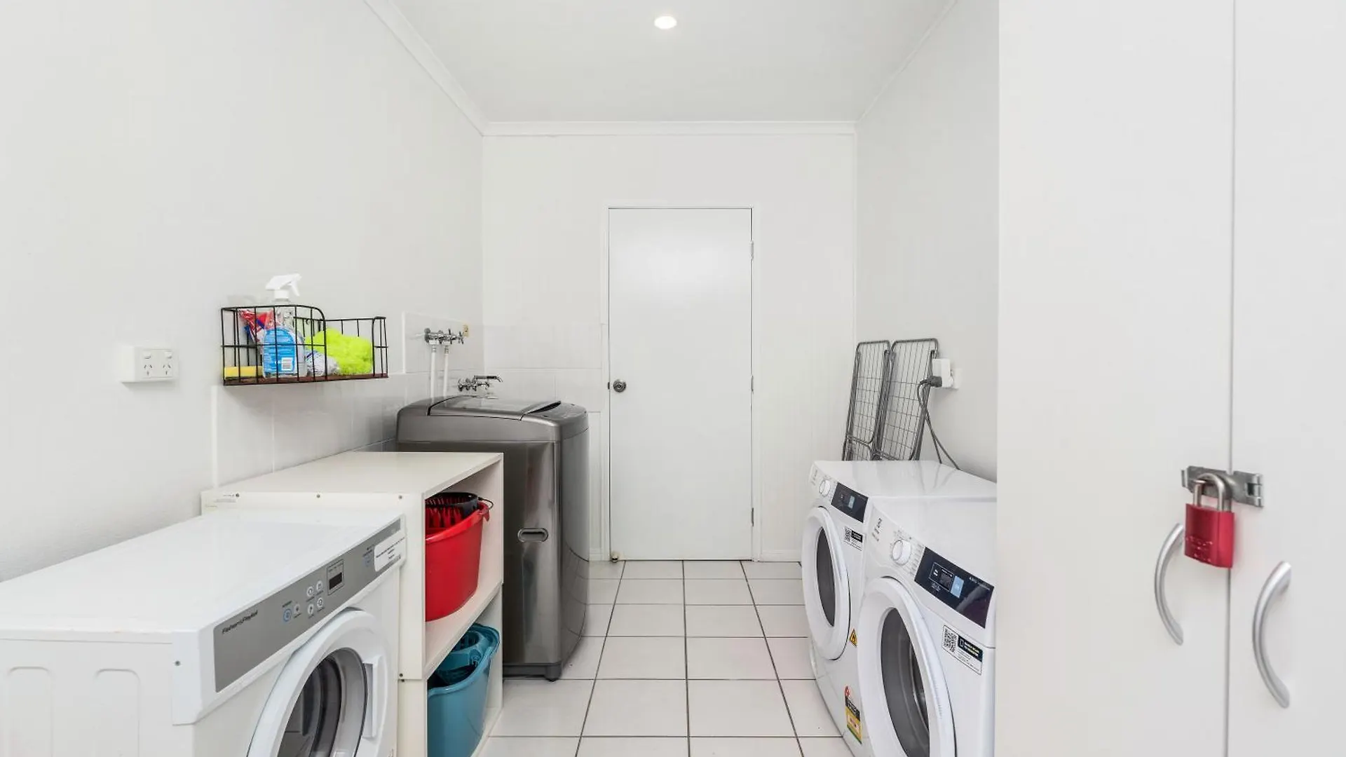 3 Seacrets At Shelly Apartment Urangan Australia