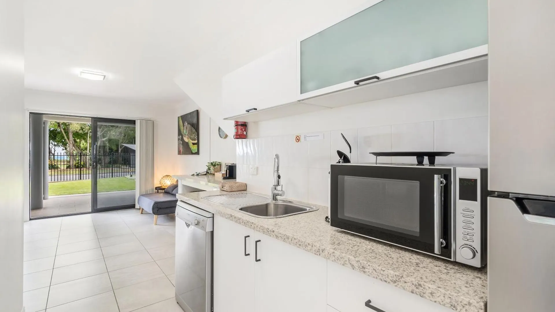 3 Seacrets At Shelly Apartment Urangan